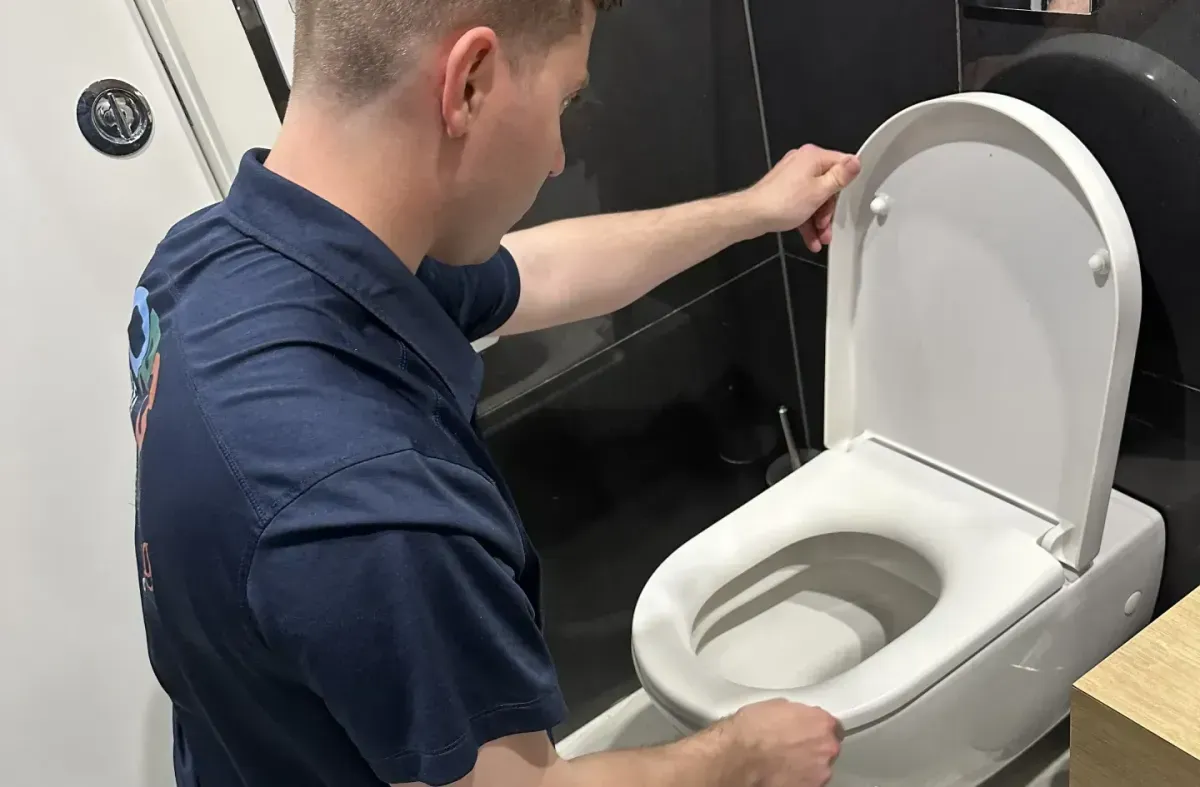 toilet plumbing